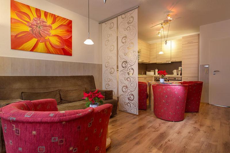 H& Apartments im Herzen der Stadt teilweise mit Balkon ruhig zentral modern mit Küche Greifswald Exterior foto